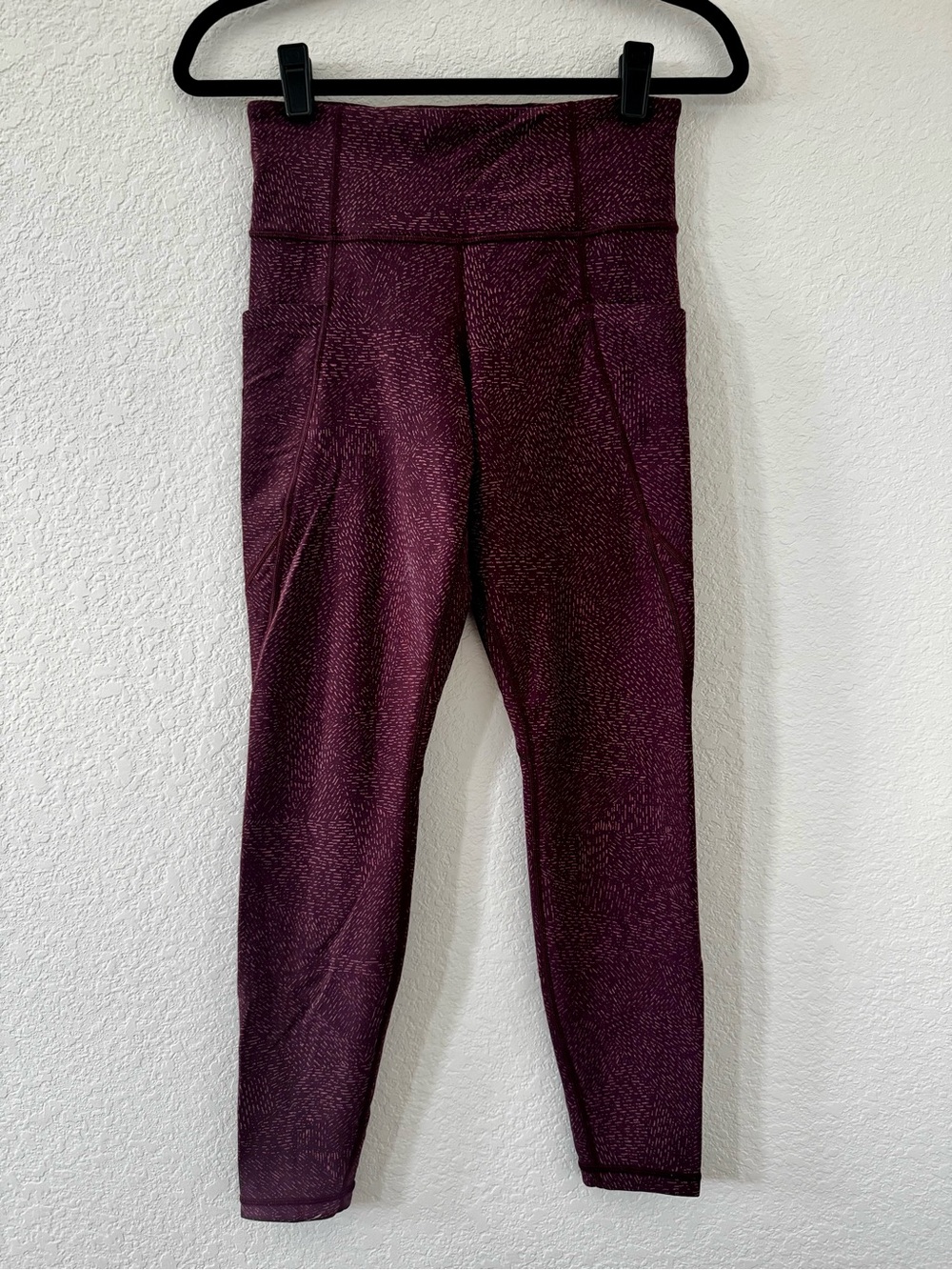 Athleta Salutation Stash Pocket Tight Antique Burgundy